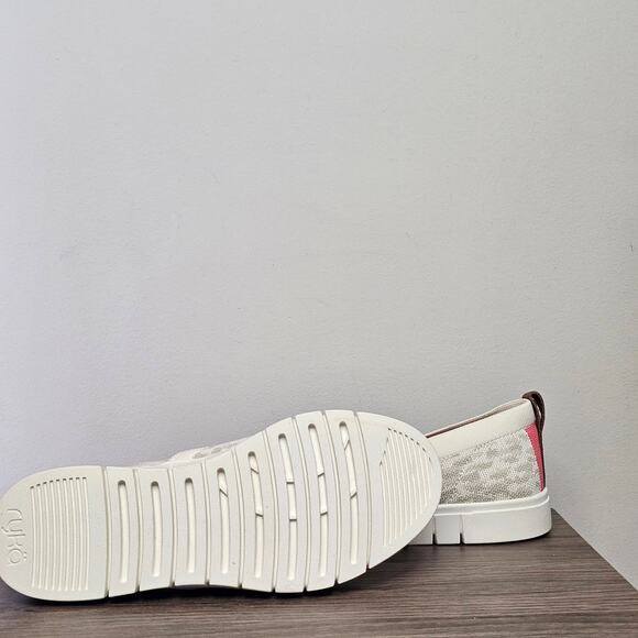 Ryka Women's Hera Slip-on Sneakers 8.5 W Speckled NEW - Picture 3 of 9